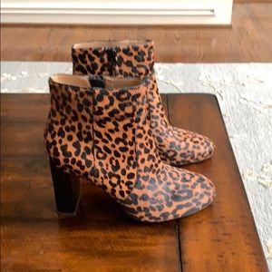 Banana Republic 3.5 inch heel animal bootie 7.5
